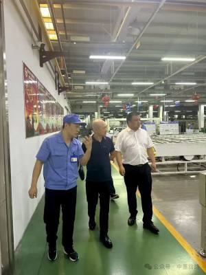 Realizar Visitas Mutuas e Intercambios para Potenciar la "Expansión Internacional" de las Empresas Hacia un Desarrollo de Alta Calidad